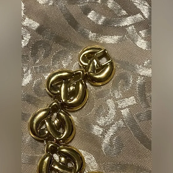 Vintage Costume Heart Panel Bracelet #7674 - Picture 5 of 9